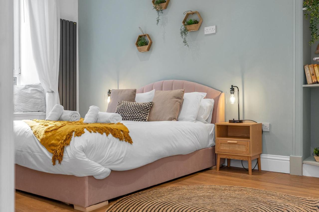Cheerful Stays - Jamson Pl 3 Bed Apartment Единбург Екстер'єр фото