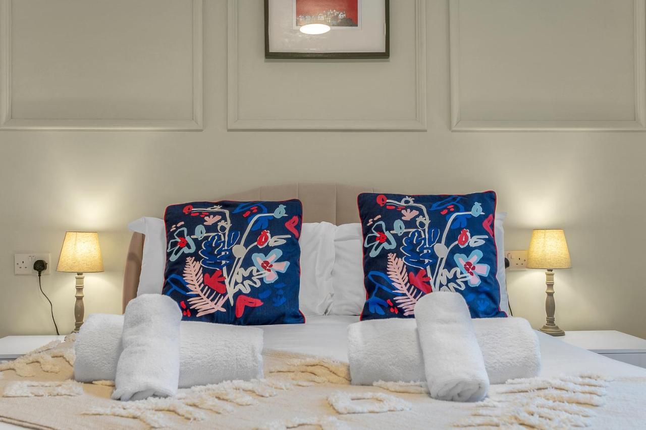 Cheerful Stays - Jamson Pl 3 Bed Apartment Единбург Екстер'єр фото