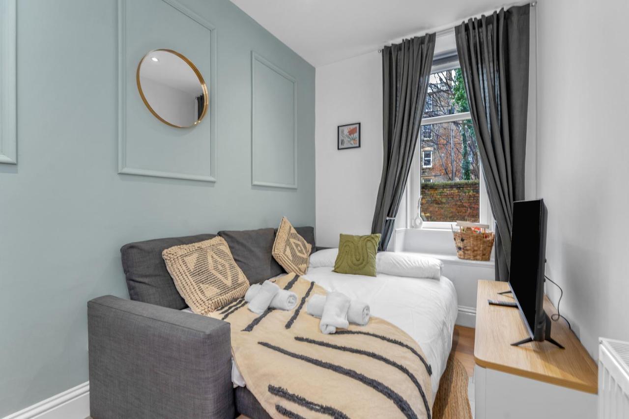 Cheerful Stays - Jamson Pl 3 Bed Apartment Единбург Екстер'єр фото