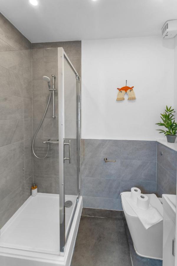 Cheerful Stays - Jamson Pl 3 Bed Apartment Единбург Екстер'єр фото