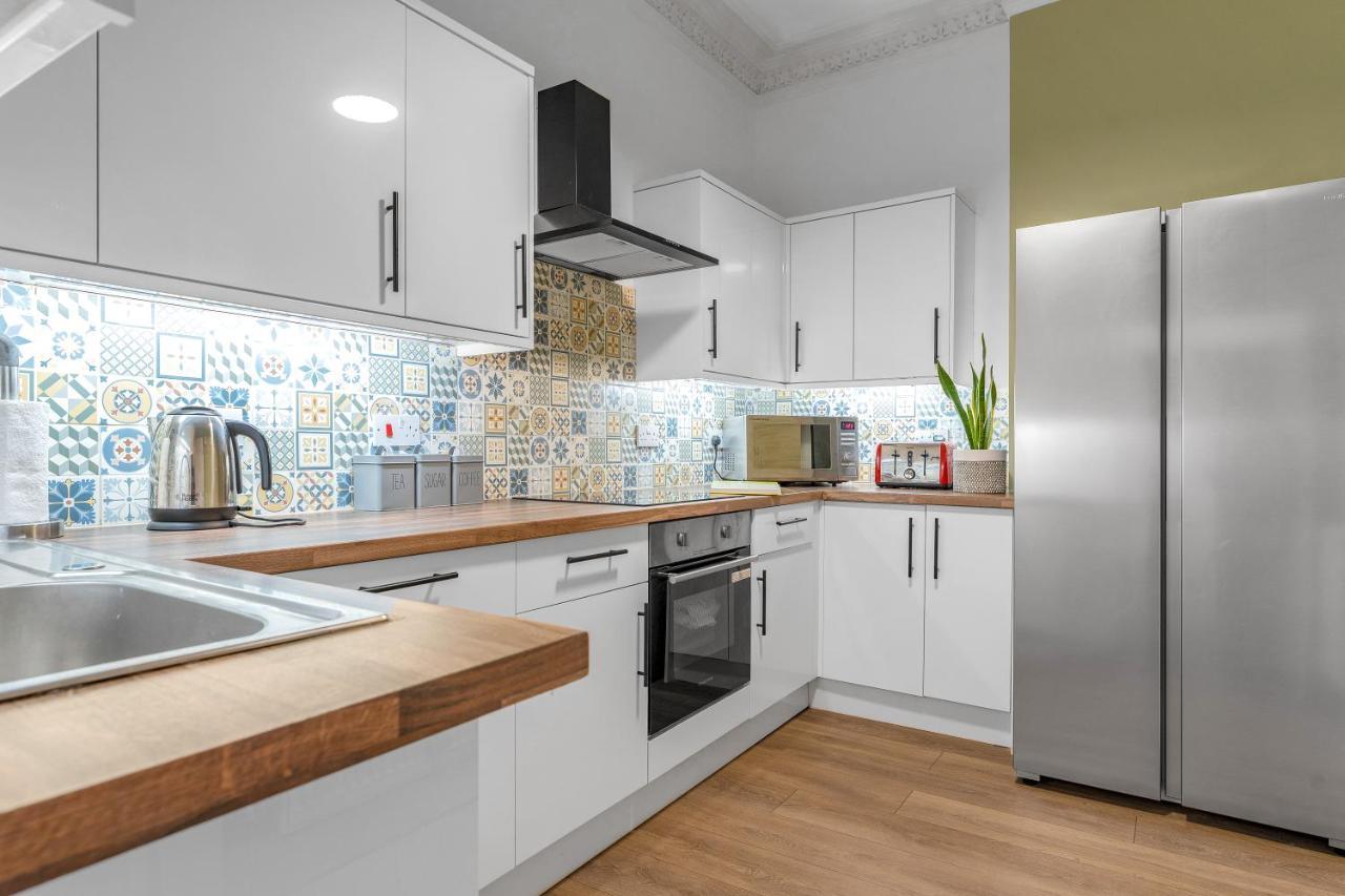 Cheerful Stays - Jamson Pl 3 Bed Apartment Единбург Екстер'єр фото