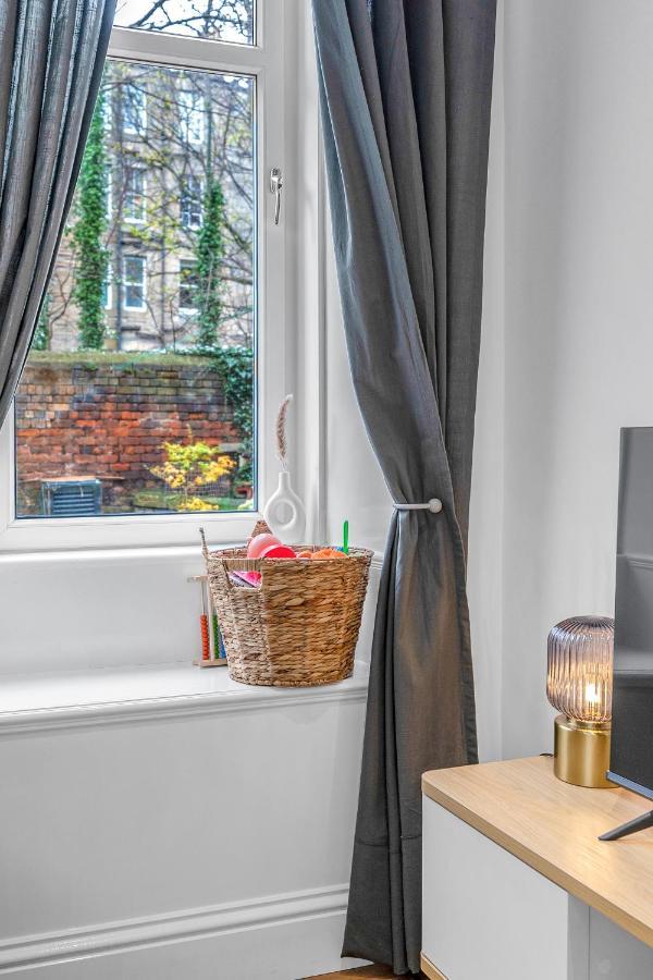 Cheerful Stays - Jamson Pl 3 Bed Apartment Единбург Екстер'єр фото