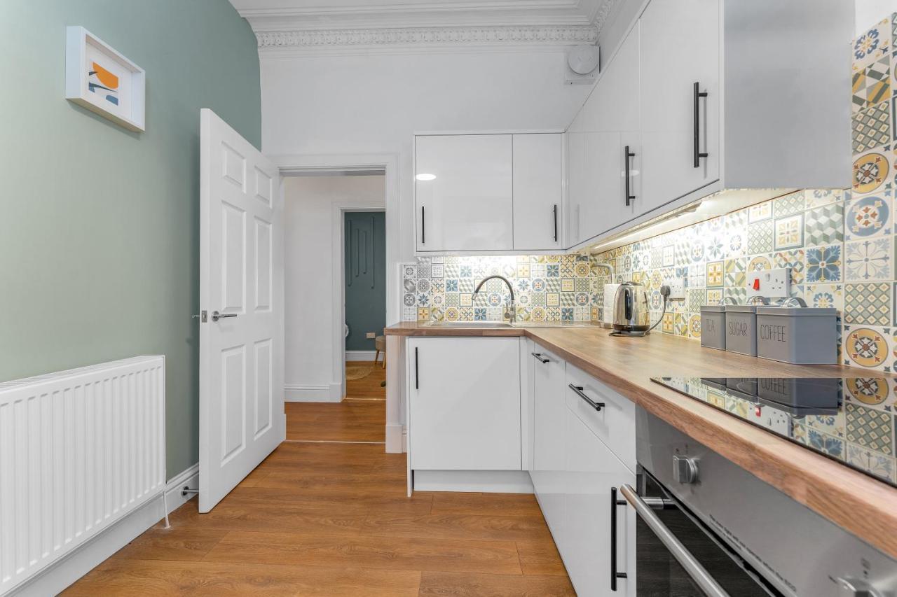 Cheerful Stays - Jamson Pl 3 Bed Apartment Единбург Екстер'єр фото